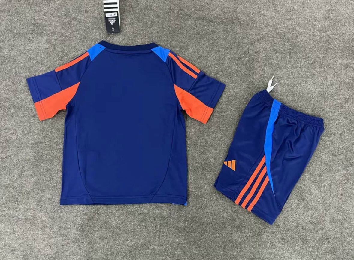 Universidad de Chile Entrenamiento 2025 Kit Niños