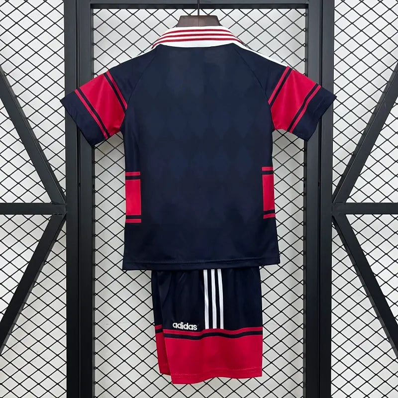 Bayern Munich Kit Niños Local 1997/99