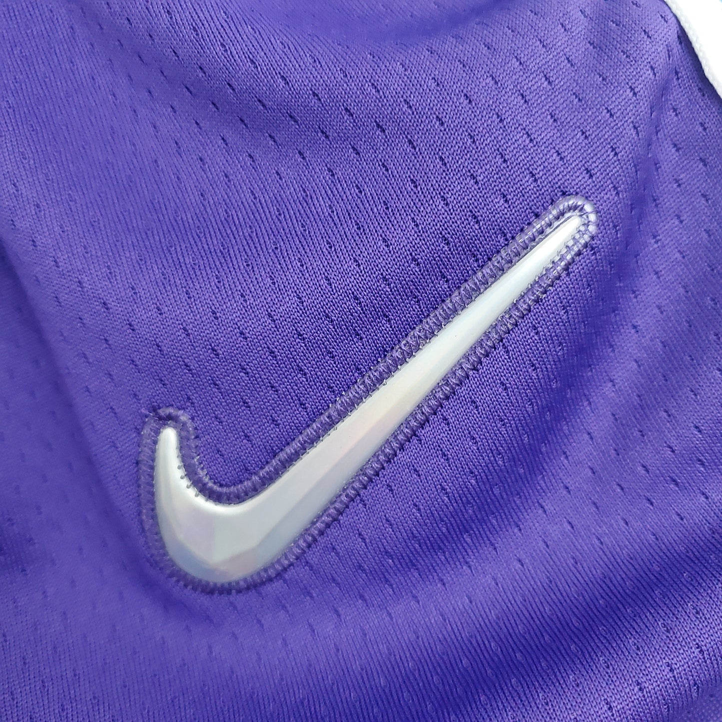 Camiseta Los Ángeles Lakers City Edition Shorts Morados