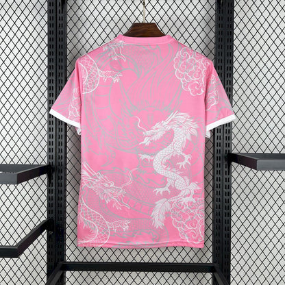 Real Madrid Edición Pink Dragon 2025/26 Versión Fan