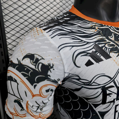 Real Madrid Dragón Negro y Blanco 2025/26 Versión Jugador