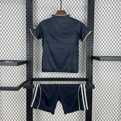 Real Madrid Visita Kit Niños 2025/26