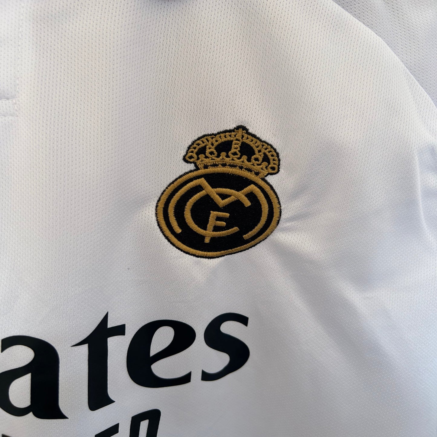 Real Madrid Edición Dragón Blanco 2025/26 Versión Fan