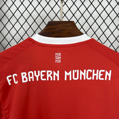 Bayern Munich Local 2025/26 Versión Fan