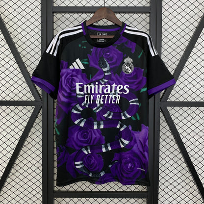 Real Madrid Edición Purple Rosas 2025/26 Versión Fan