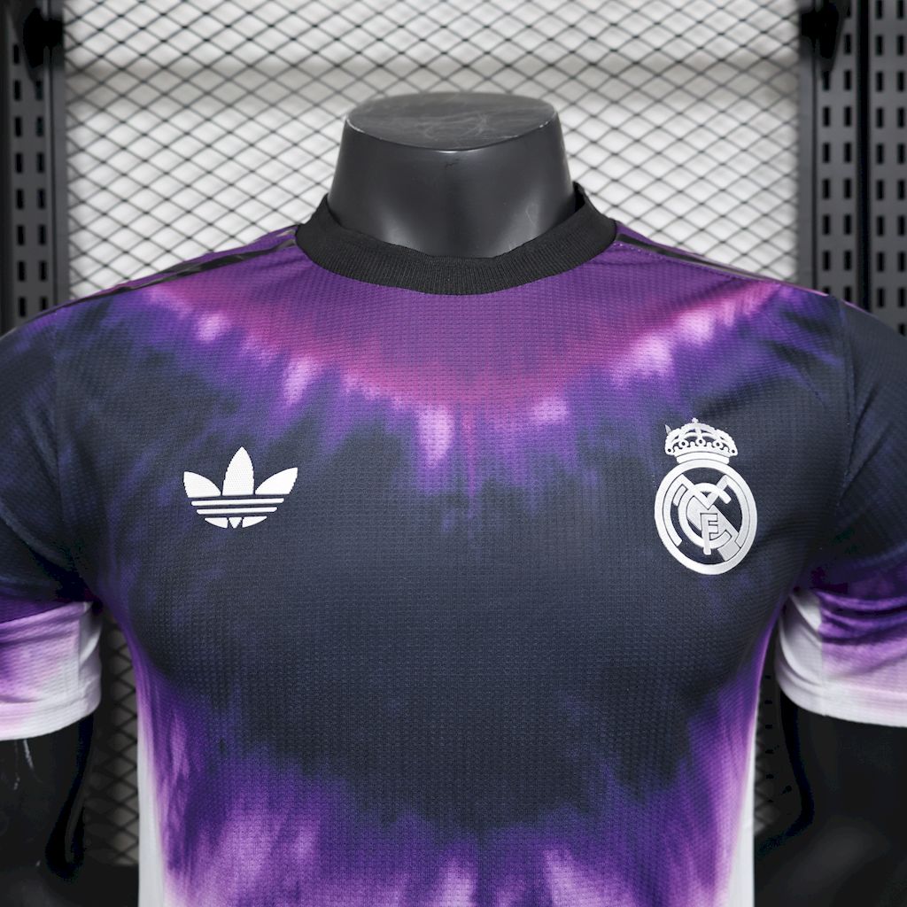 Real Madrid Edición Especial Negro y Morado 2025/26 Versión Jugador