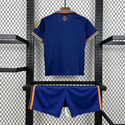 Newcastle Tercera 2025/26 Kit Niños