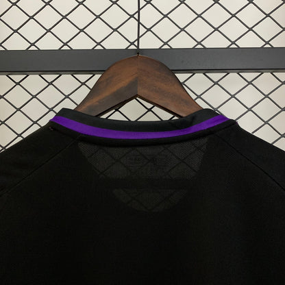 Real Madrid Edición Purple Rosas 2025/26 Versión Fan