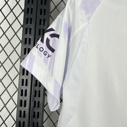 Camiseta Manchester United Visita 2025/26 Versión Fan