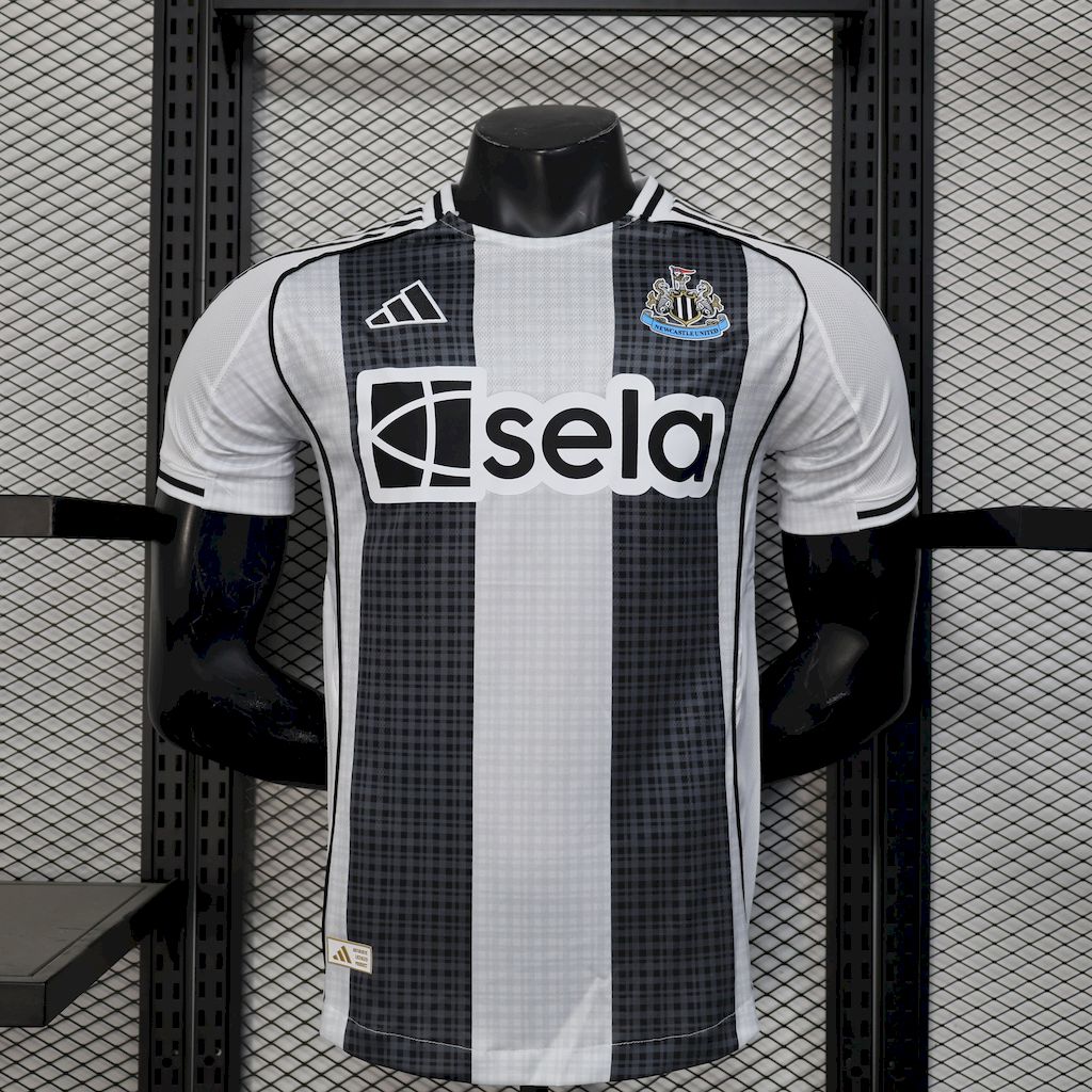 Newcastle United Local 2025/26 Versión Jugador