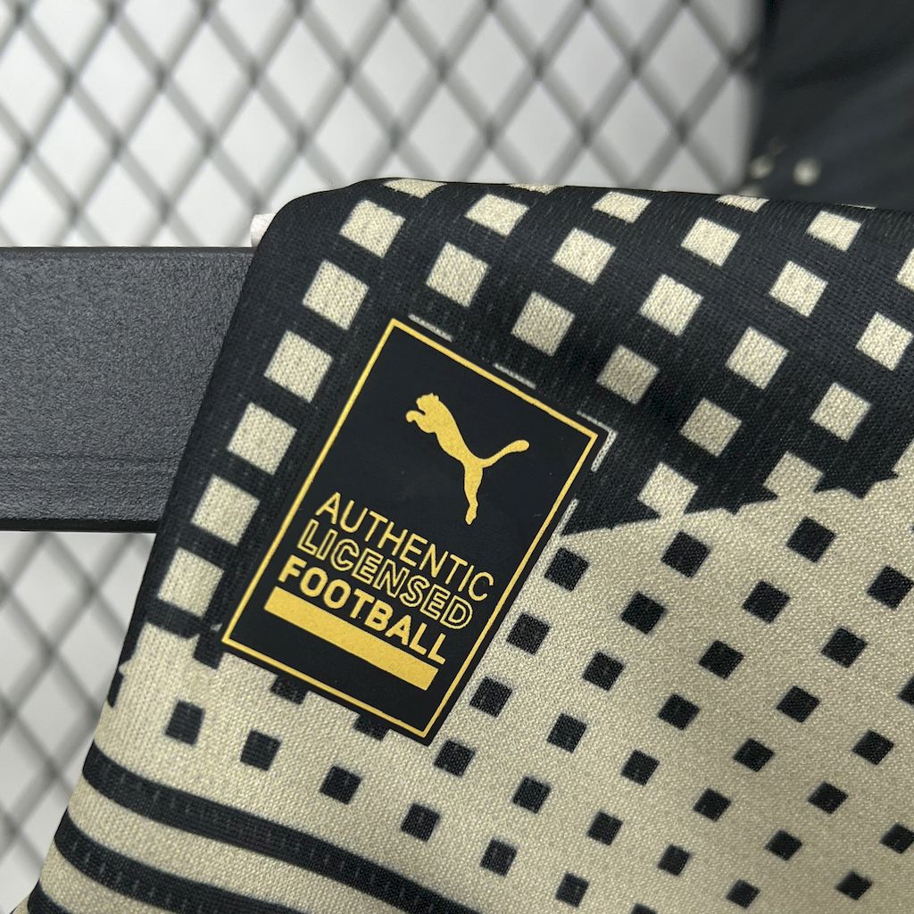 Camiseta Manchester City Edición Especial Negro y Amarillo 2025/26 Versión Fan