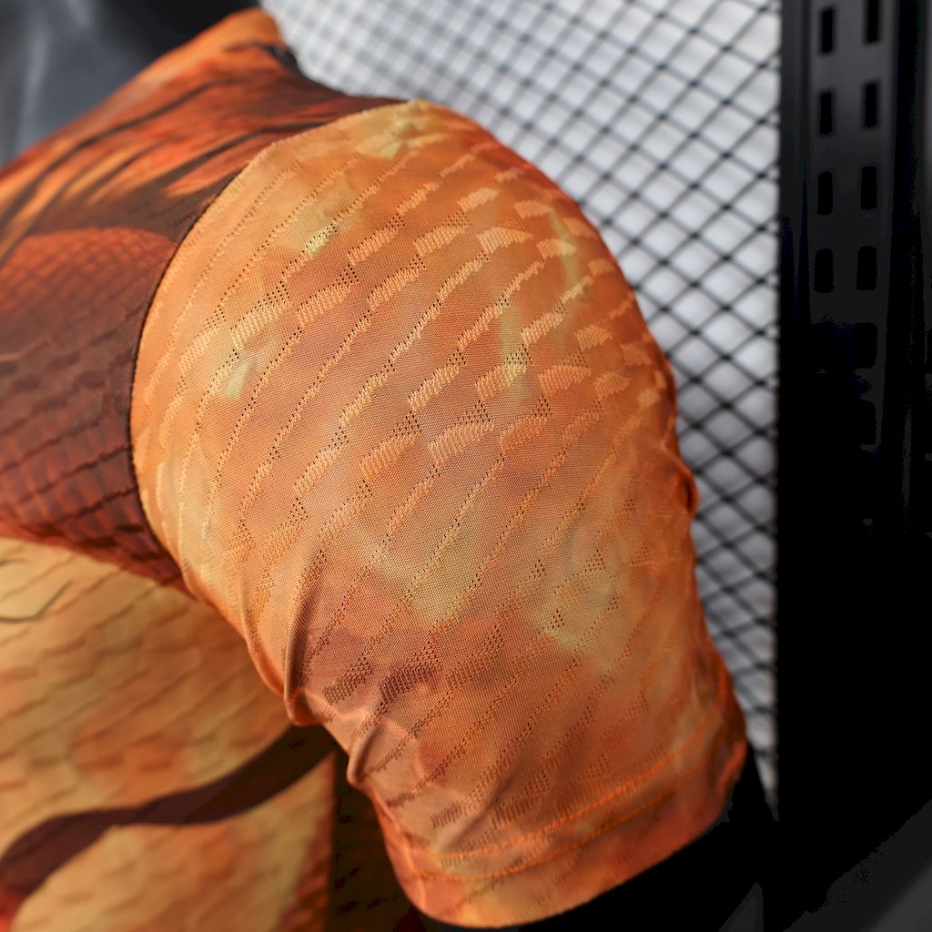 Real Madrid Edición Nezha Dragon 2025/26 Versión Jugador