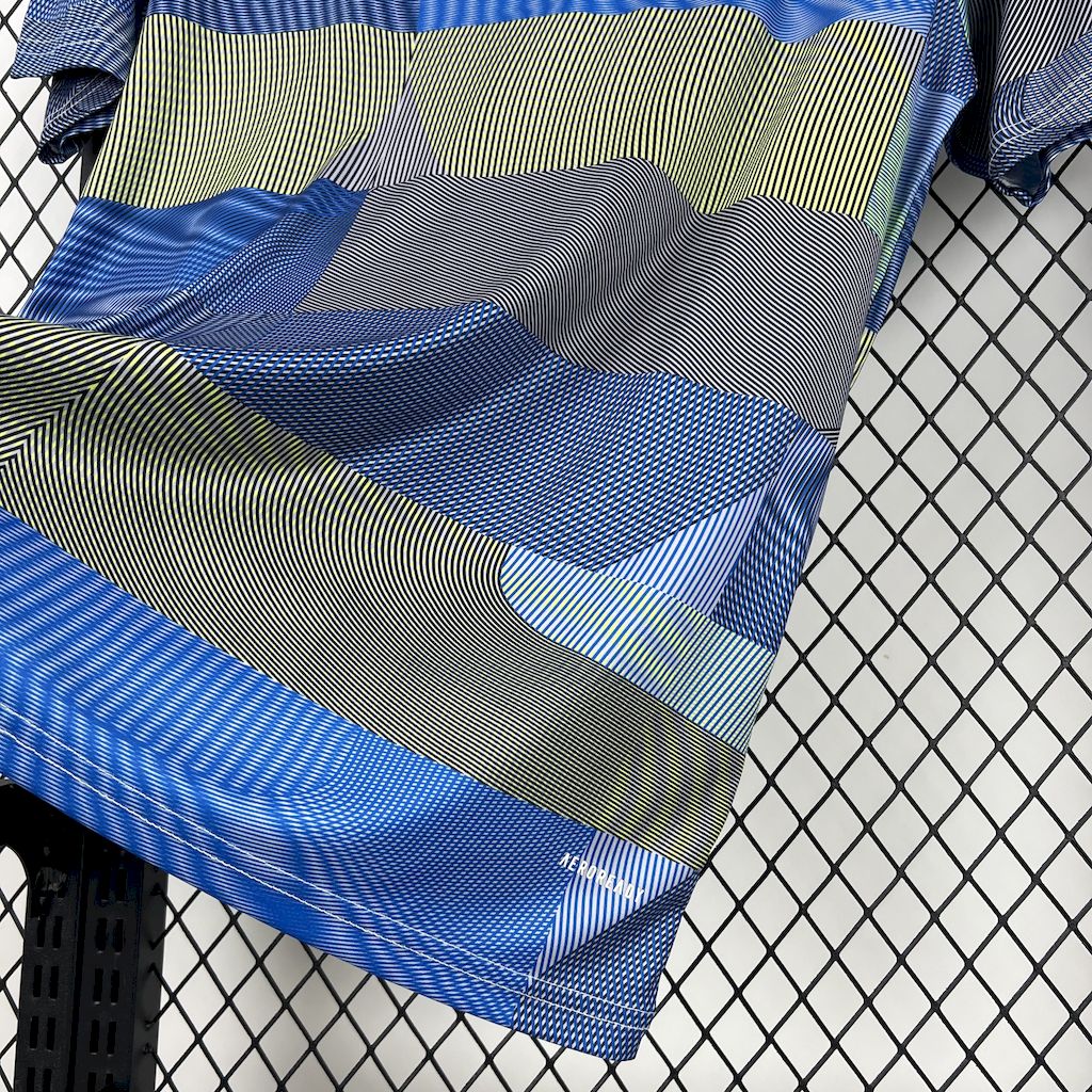 Real Madrid Entrenamiento 2025/26 Versión Fan