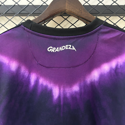 Real Madrid Edición Especial Negro y Morado 2025/26 Versión Fan