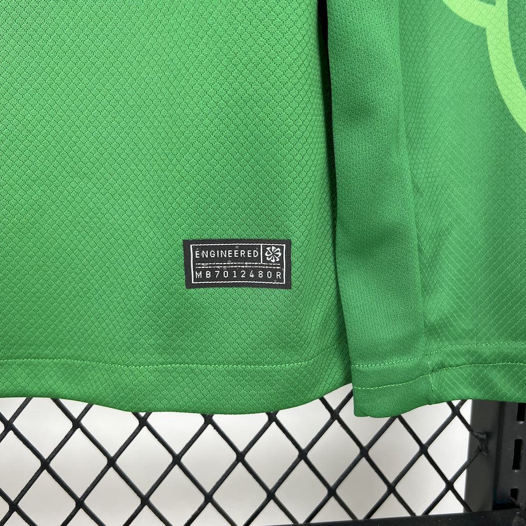 Paris Saint-Germain Portero Verde 2025/26 Manga Larga Versión Fan