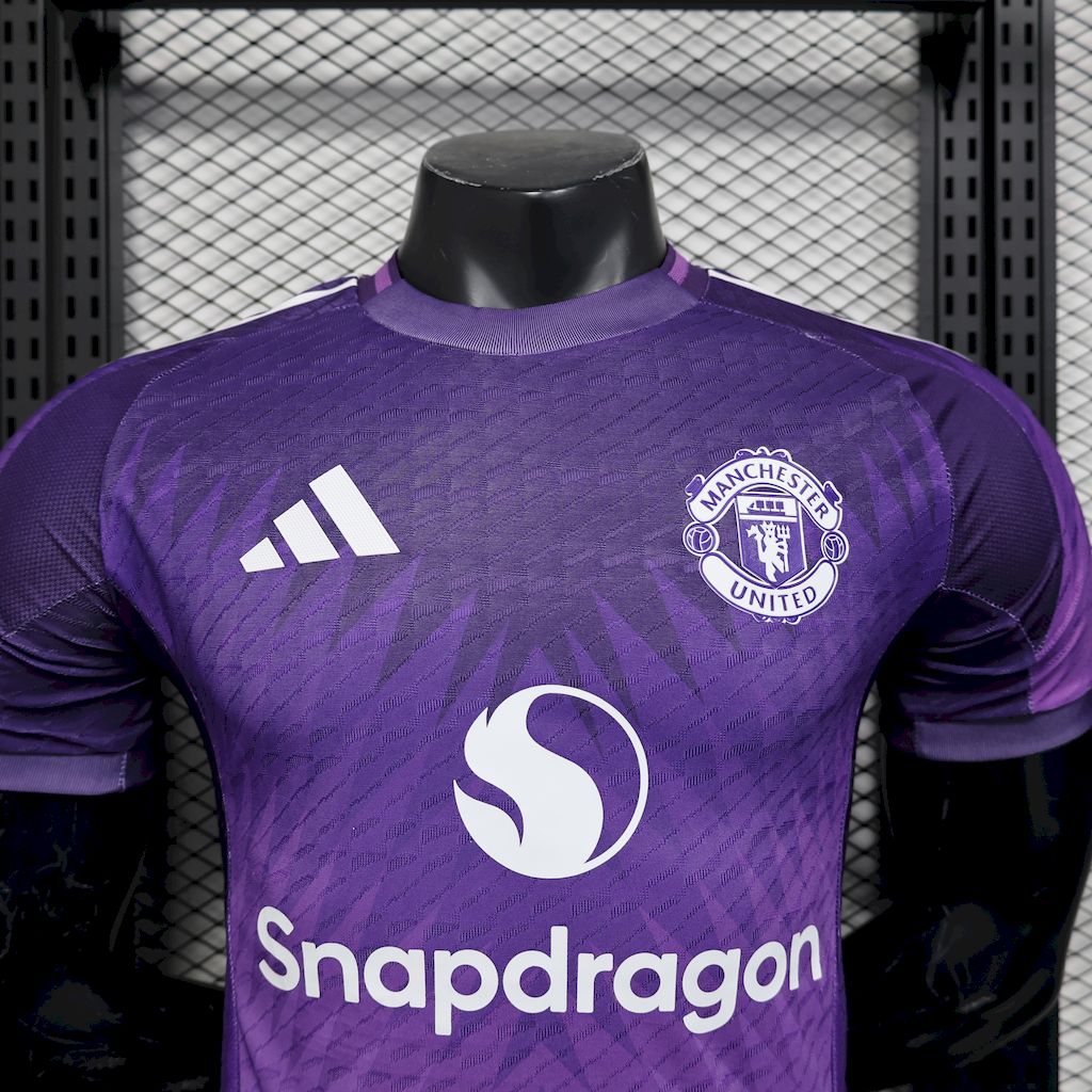 Camiseta Manchester United "Edición Especial Morada" 2025/26 Versión Jugador