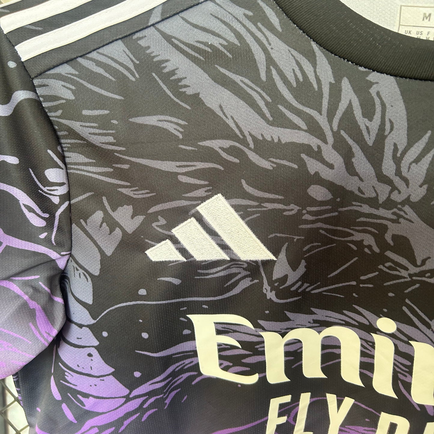 Real Madrid Edición Dragón Morado 2025/26 Versión Fan