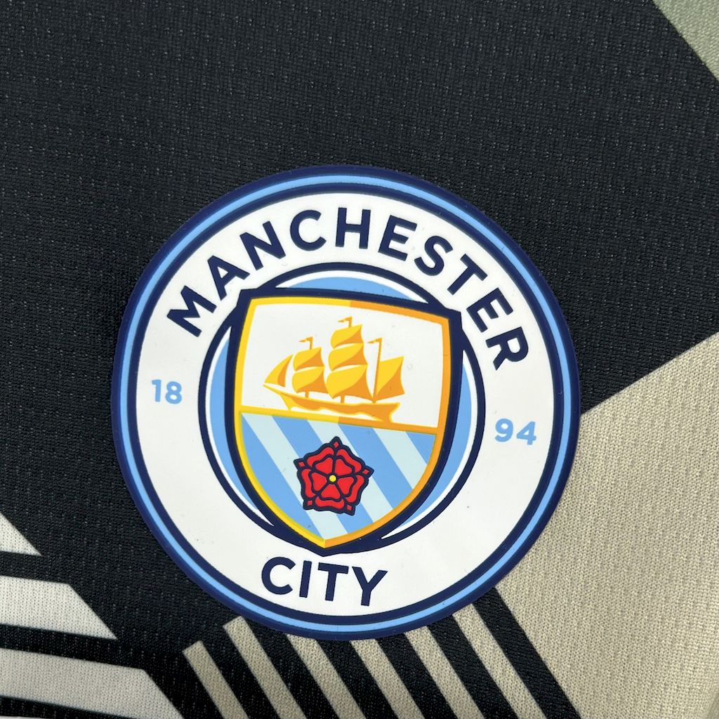 Camiseta Manchester City Edición Especial Negro y Amarillo 2025/26 Versión Fan