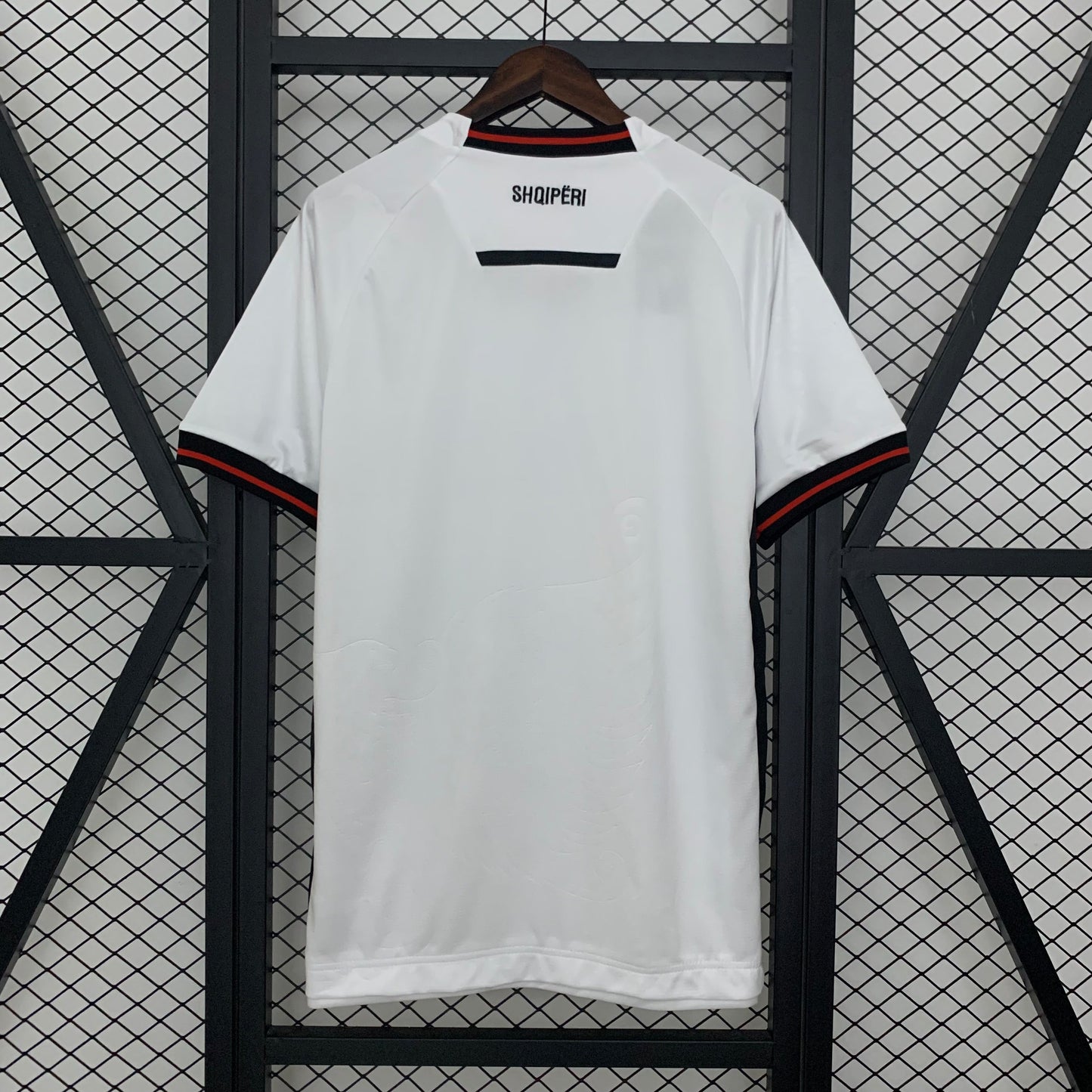 Camiseta Albania Visita 2025/26 Versión Fan