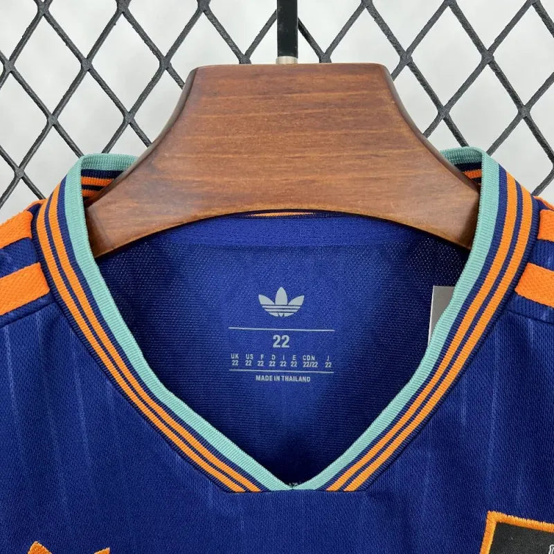 Newcastle Tercera 2025/26 Kit Niños