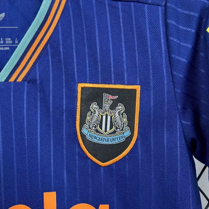 Newcastle Tercera 2025/26 Kit Niños