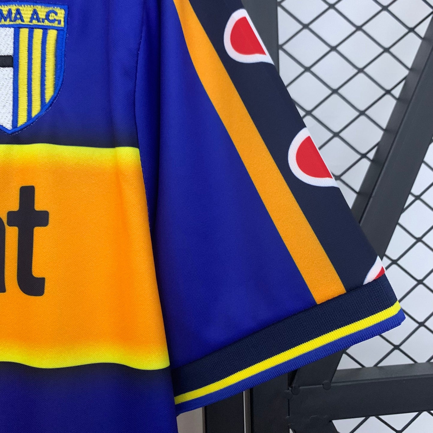 Camiseta Parma Local Retro 2002/03 Versión Fan