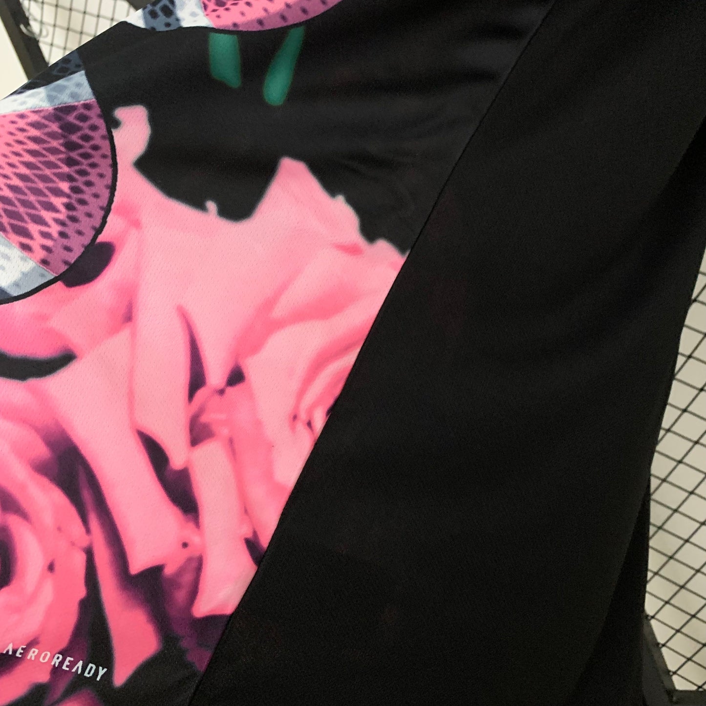 Real Madrid Edición Pink Rosas 2025/26 Versión Fan