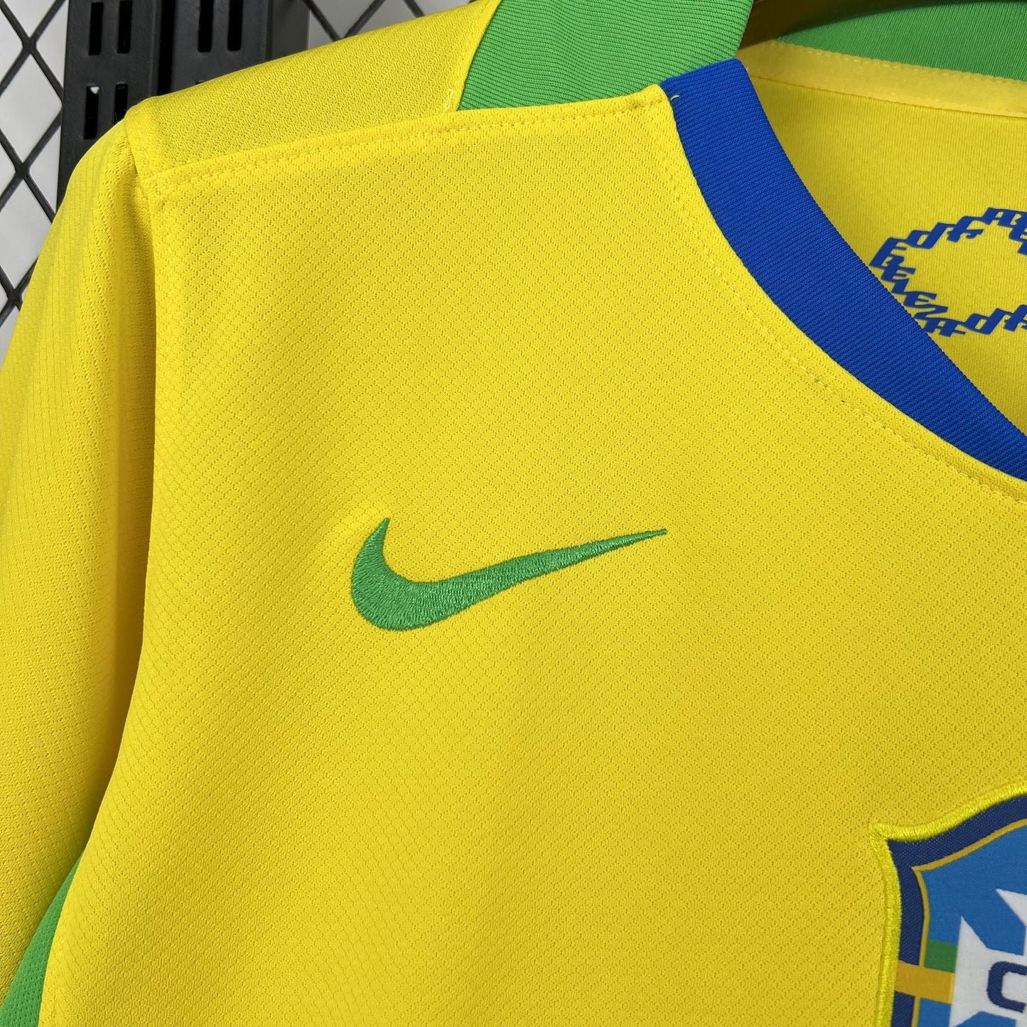 Camiseta Brasil Local 2025/26 Versión Fan