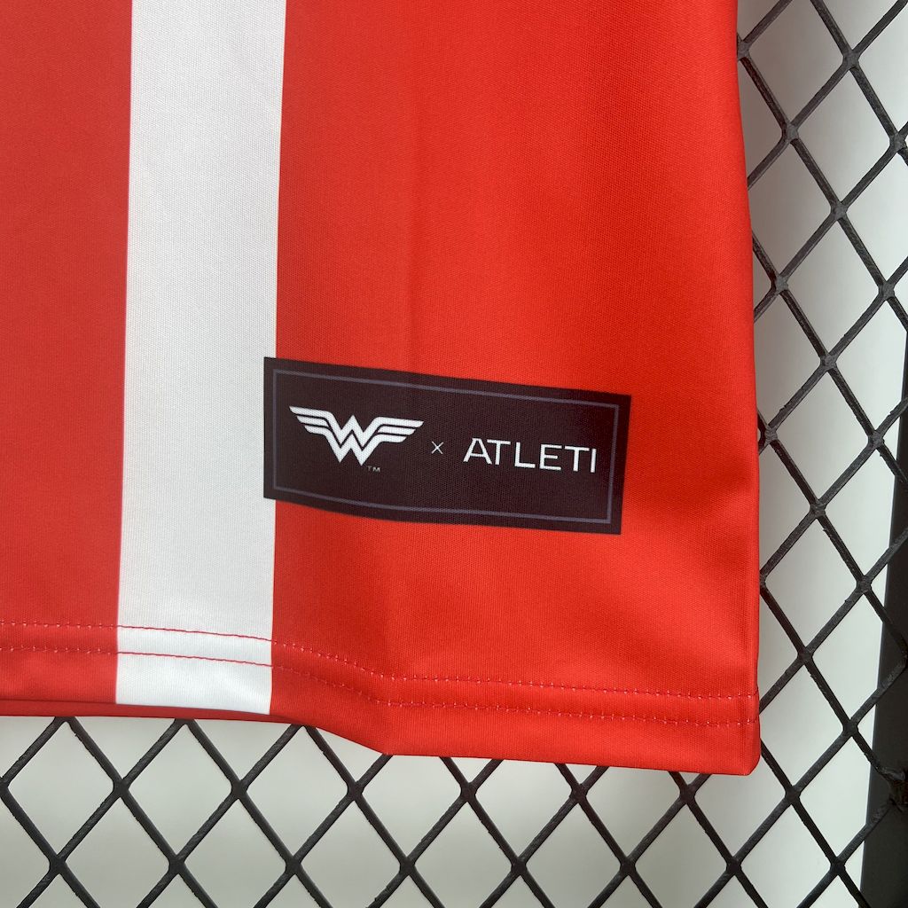 Camiseta Atlético Madrid "Mujer Maravilla" 2025/26 Versión Fan