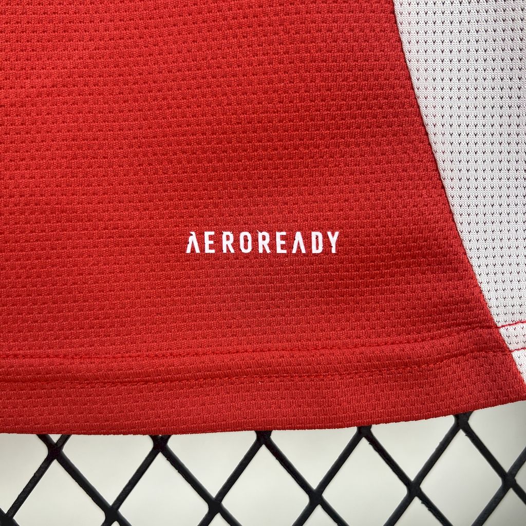 Camiseta Brasil Internacional Manga Larga Local 2025/26 Versión Fan