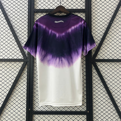 Real Madrid Edición Especial Negro y Morado 2025/26 Versión Fan