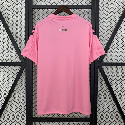 Camiseta Real Betis Edición Especial 2025/26 Versión Fan