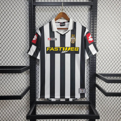Camiseta Juventus Retro 2001/02