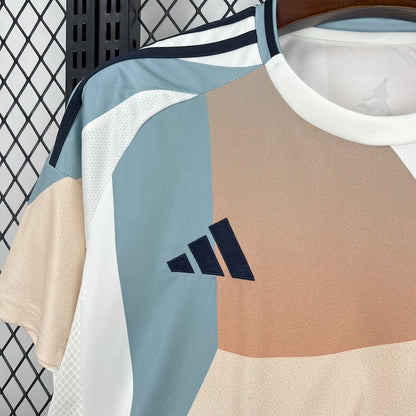 Camiseta España Visita 2025/26 Versión Fan