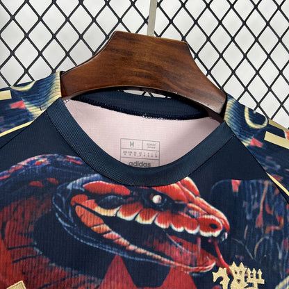Camiseta Manchester United "Red Snake" 2025/26 Versión Fan