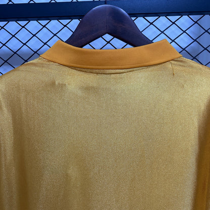 Wolves 70 Aniversario 2025/26 Versión Fan