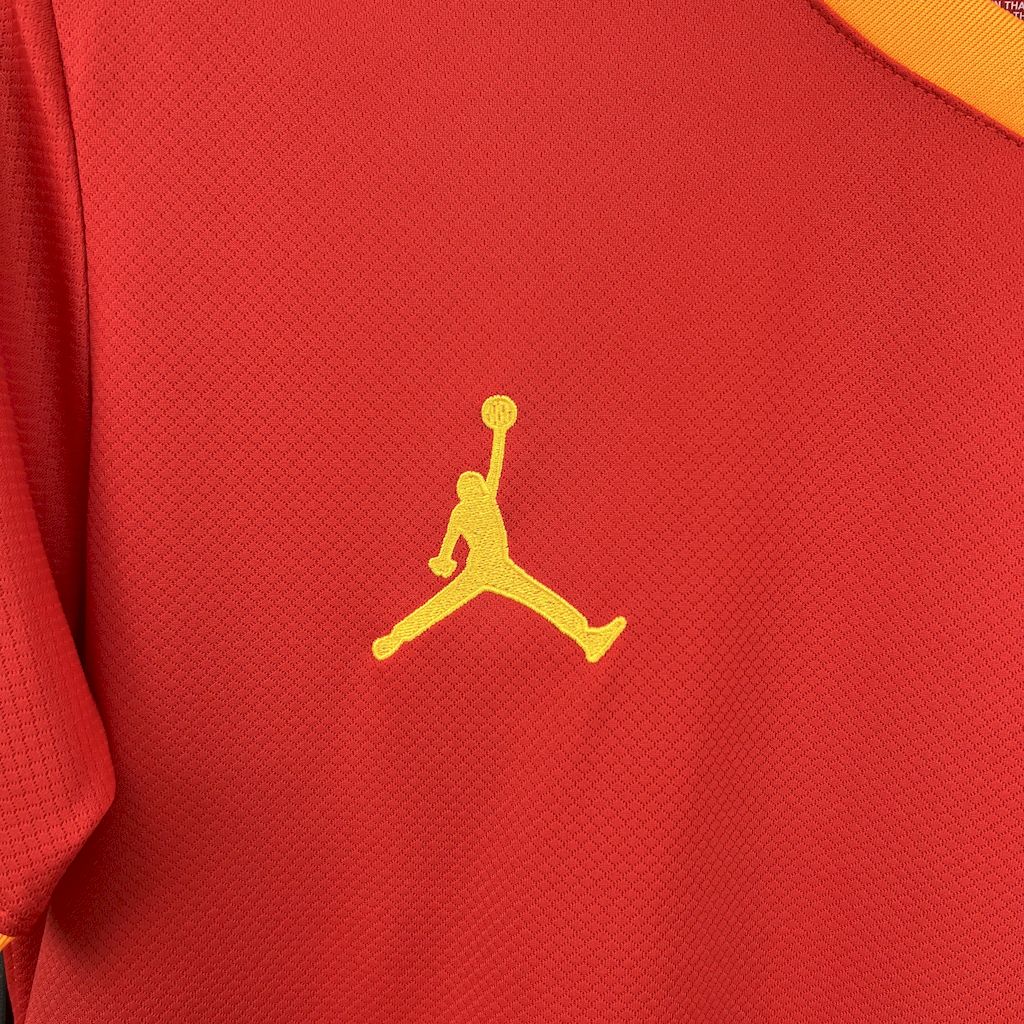 Camiseta Brasil "Jordan Rojo" 2025/26 Versión Fan