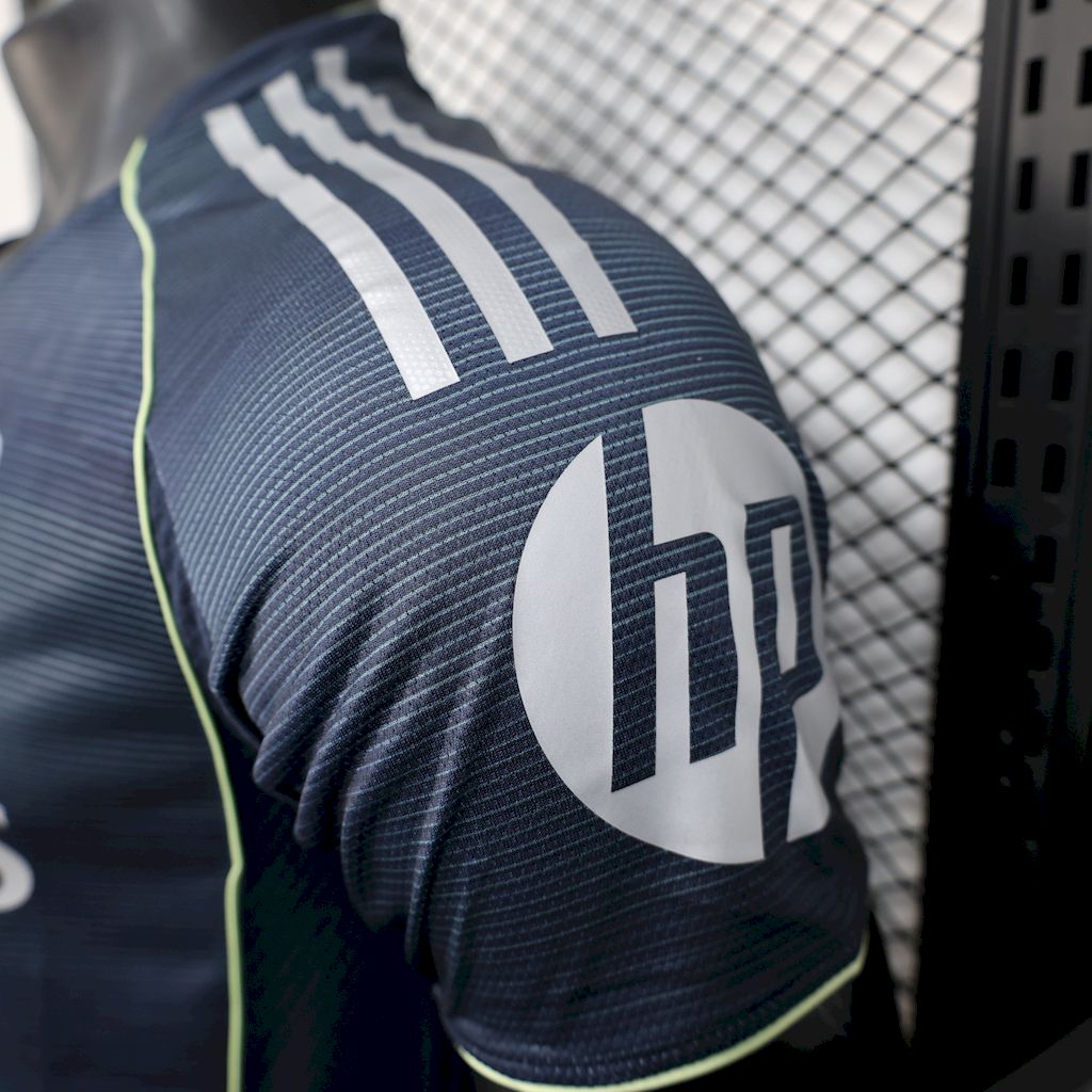 Real Madrid Visita 2025/26 Versión Jugador