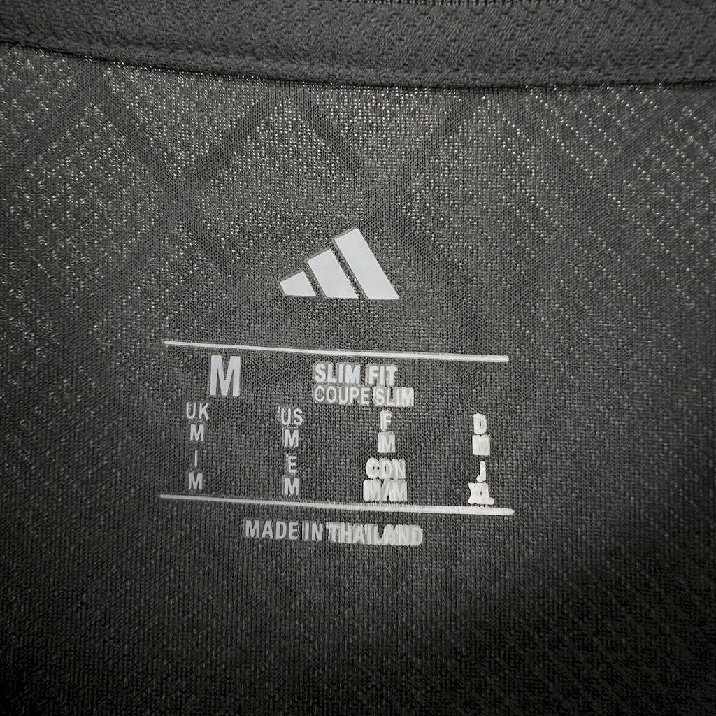 Real Madrid Edición Especial Retro 2025/26 Versión Fan