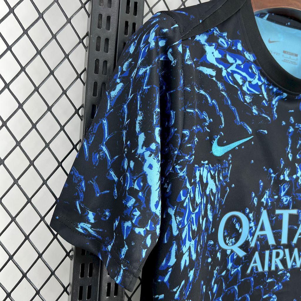 Camiseta Inter de Milán "Año de la serpiente" 2025/26 Versión Fan