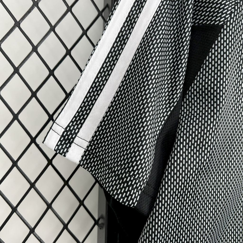 Camiseta Real Madrid Portero Retro 2002/03 Versión Fan