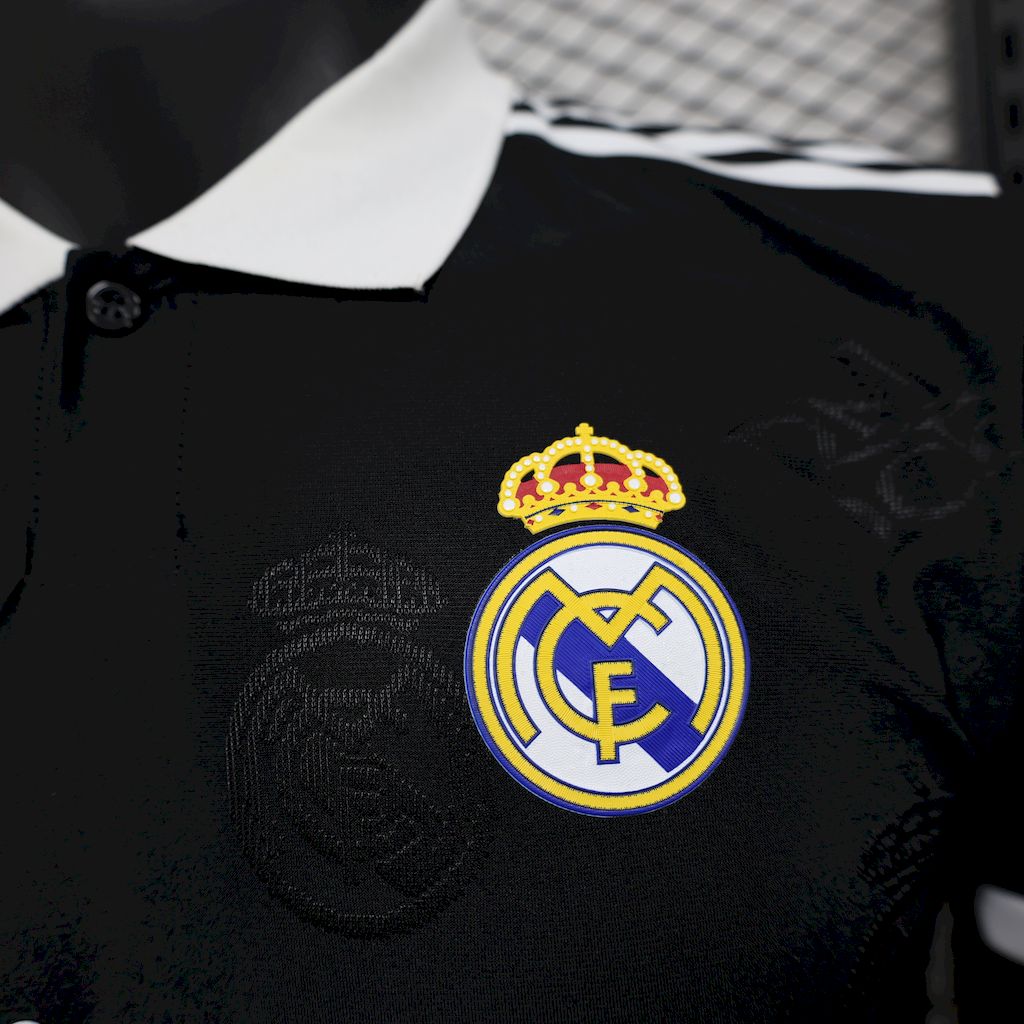 Real Madrid Polo Negro 2025/26 Versión Jugador