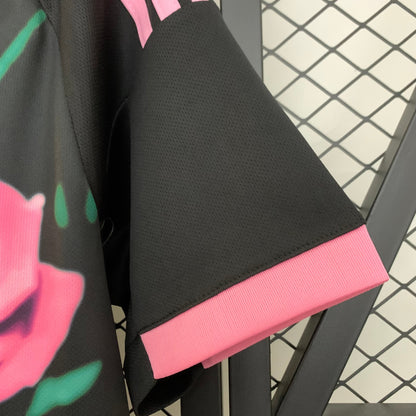 Real Madrid Edición Pink Rosas 2025/26 Versión Fan