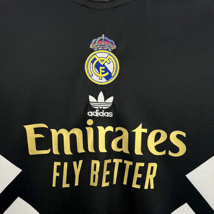 Real Madrid Edición Especial Retro 2025/26 Versión Fan