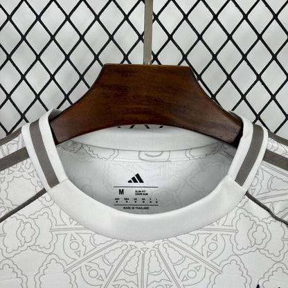 Nottingham Forest Visita 2025/26 Versión Fan