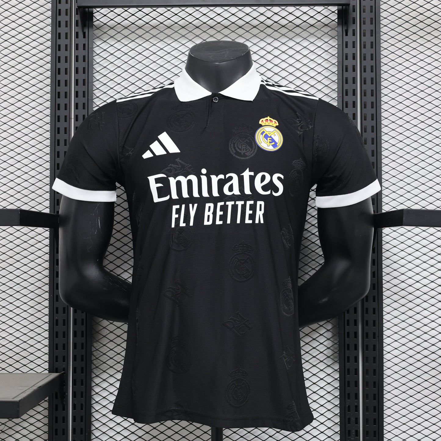 Real Madrid Polo Negro 2025/26 Versión Jugador