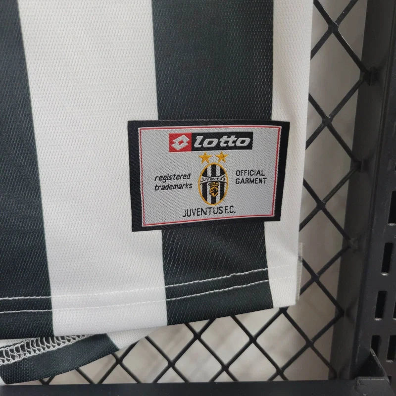 Camiseta Juventus Retro 2001/02