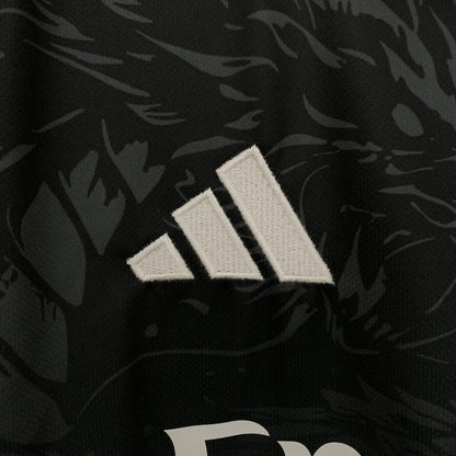 Real Madrid Edición Black Dragon 2025/26 Versión Fan