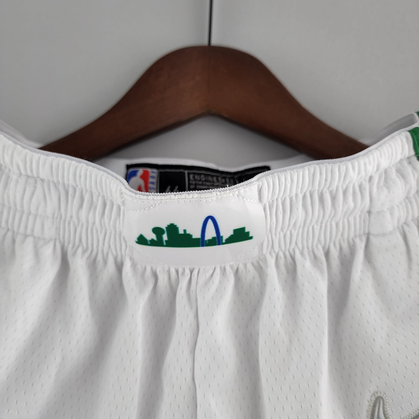 Camiseta Dallas Mavericks "City Edition" Shorts Blanco Verde