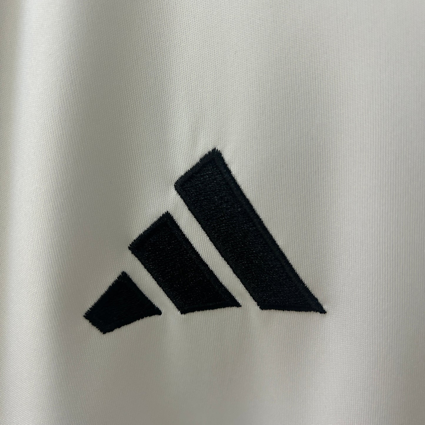 Arsenal Edición Especial Blanca 2025/26 Versión Fan